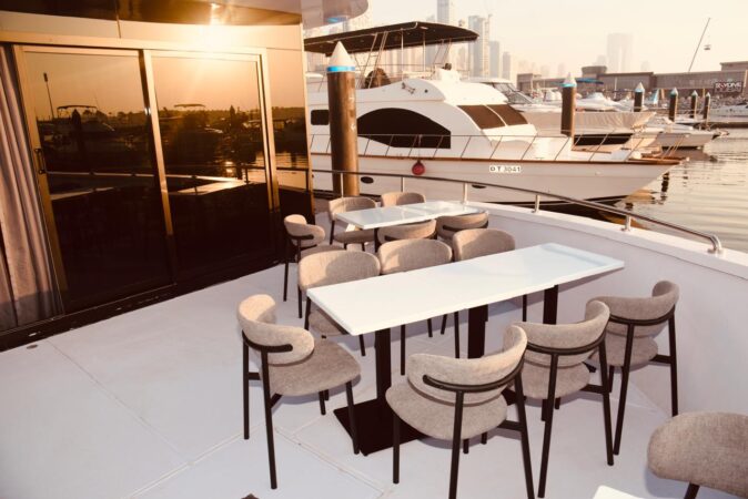 Luxury Yacht Marina Cruise - Tour with Rawan 4
