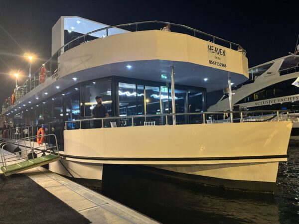 Heaven On Sea – Marina 3-Star Yacht Cruise (AED 50)